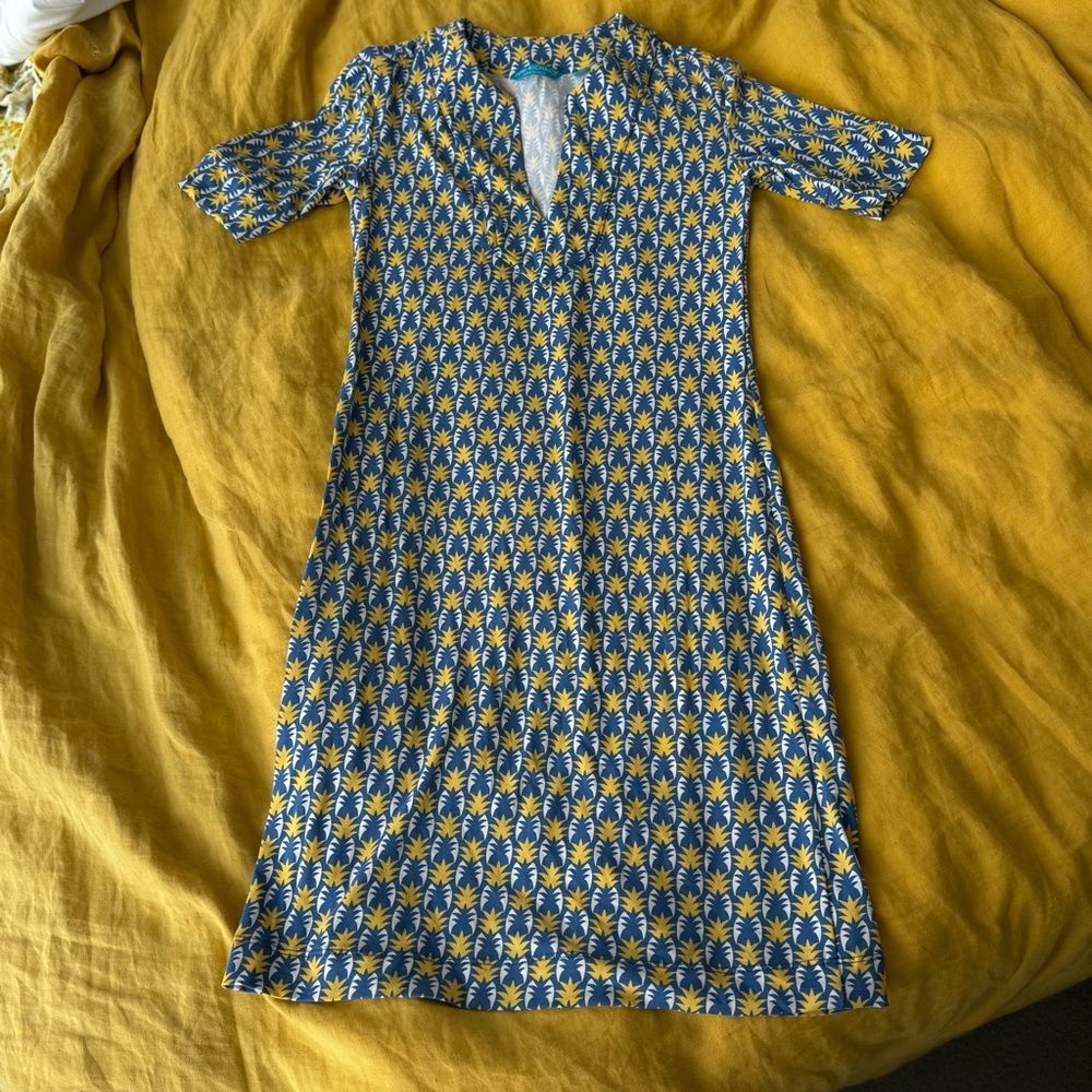 Tori Richard Blue and White Sheath Midi Dress Pineapple print